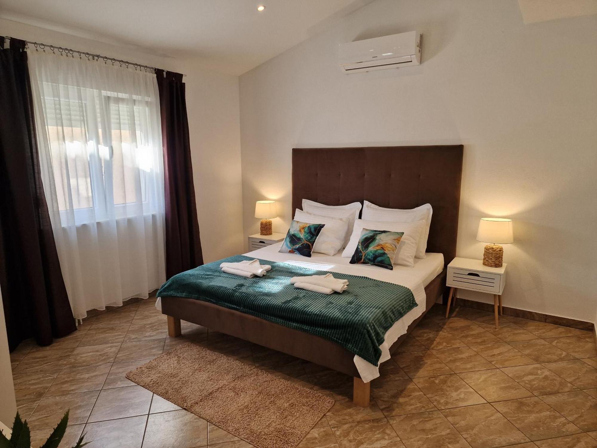 Holiday Home Near Trogir Kaštel Štafilić Exterior foto